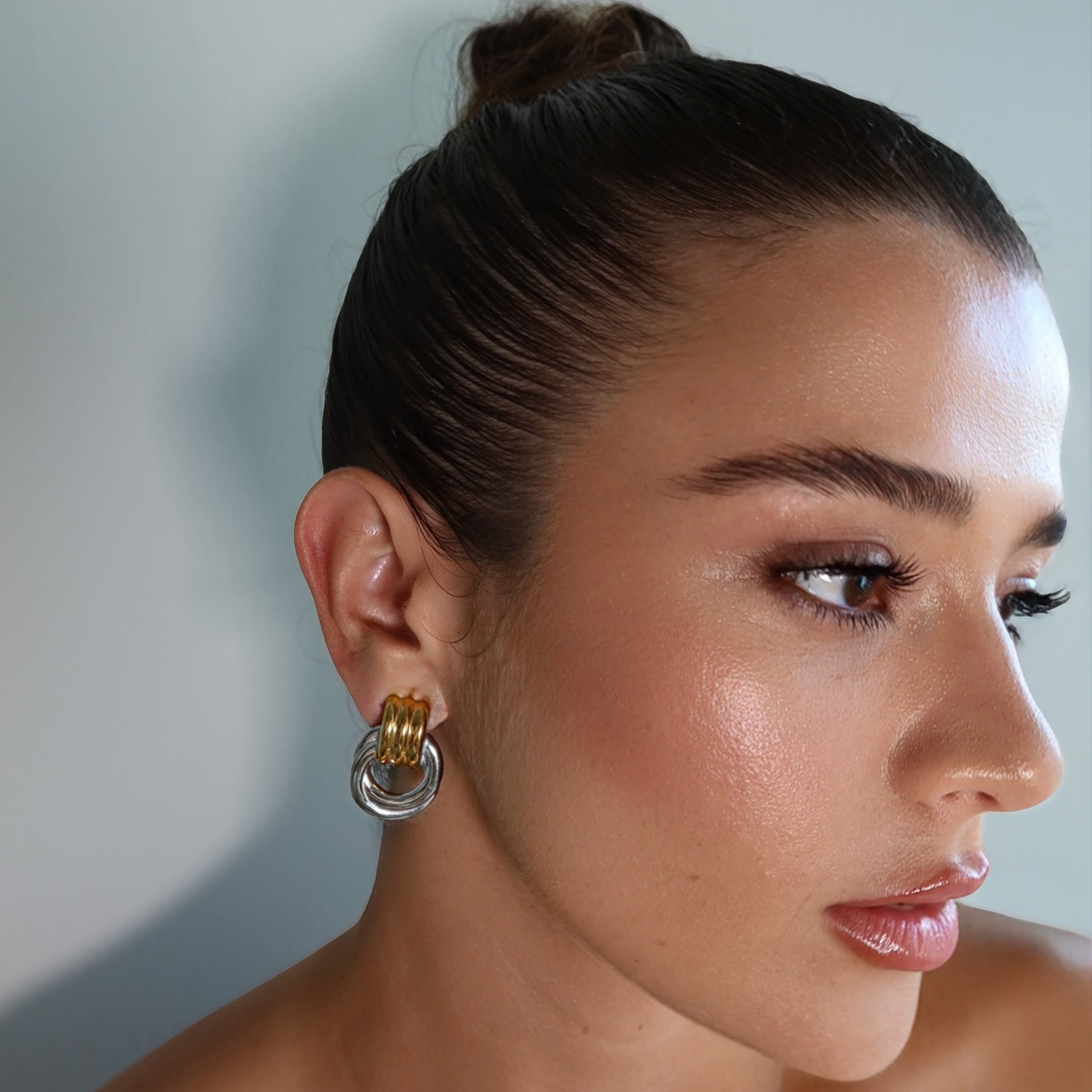 TWIST EARRINGS