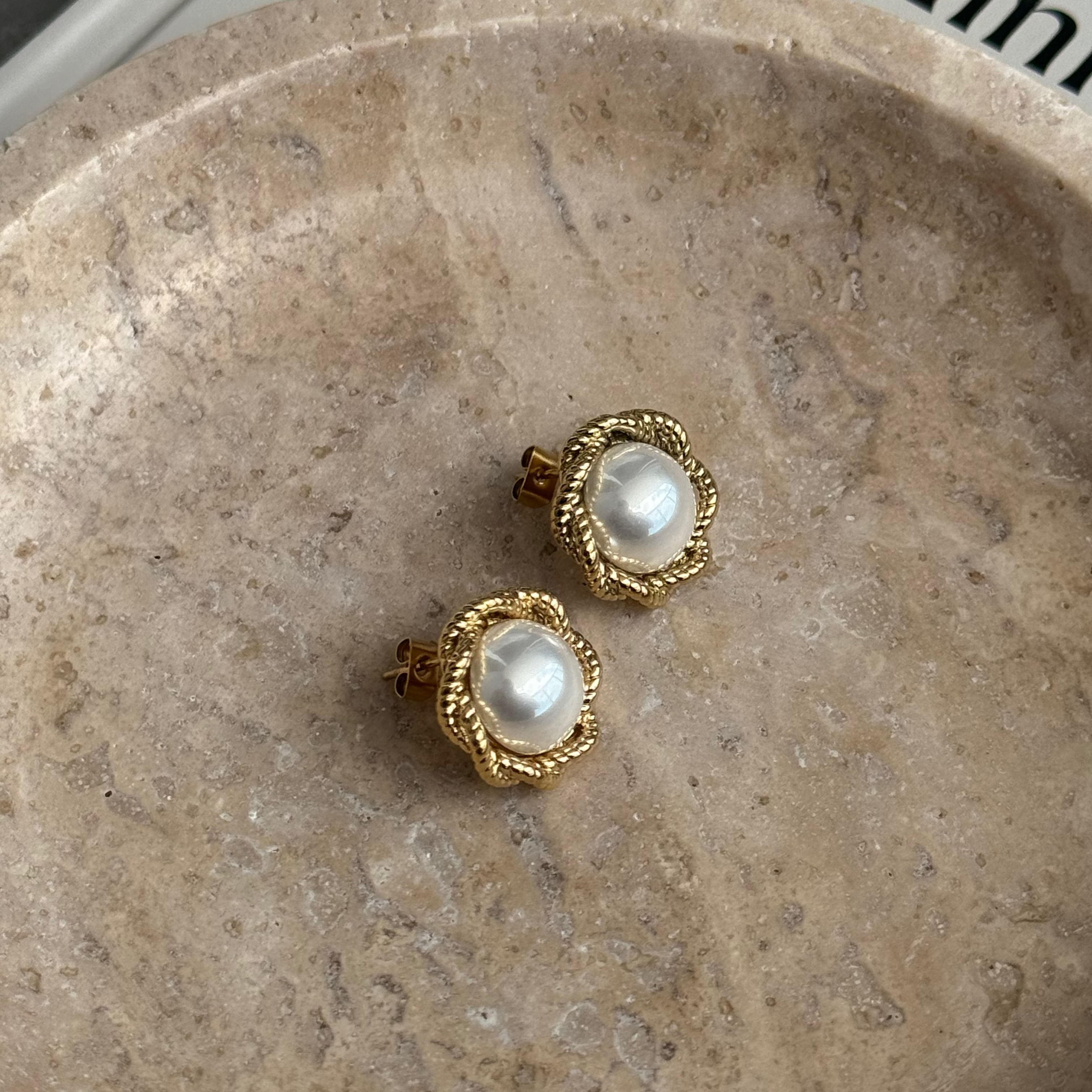 BISCUIT EARRINGS