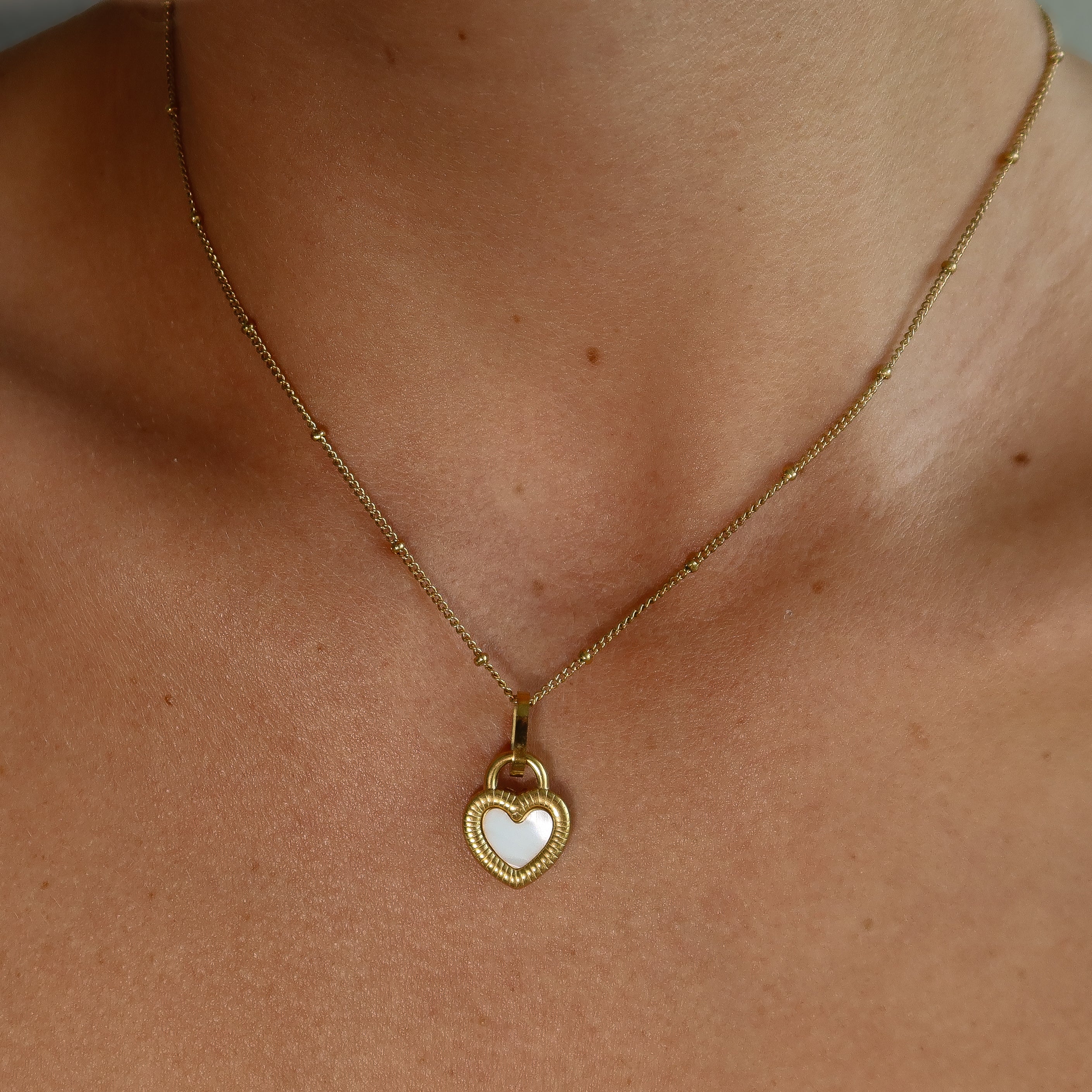 ALMA NECKLACE