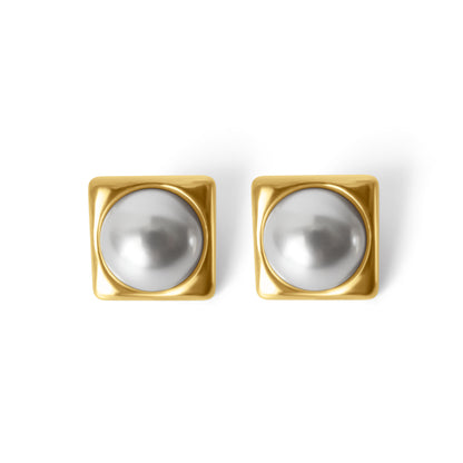 CLAM EARRINGS